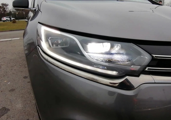 Renault Espace cena 75900 przebieg: 185000, rok produkcji 2019 z Legionowo małe 781